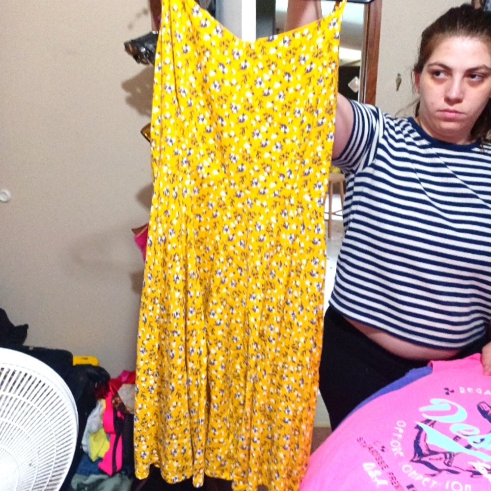 Thin strap above the knee length